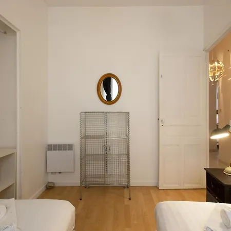 Apartment Welkeys - Reine Nathalie Biarritz